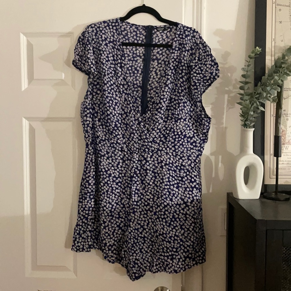 SHEIN Floral Romper